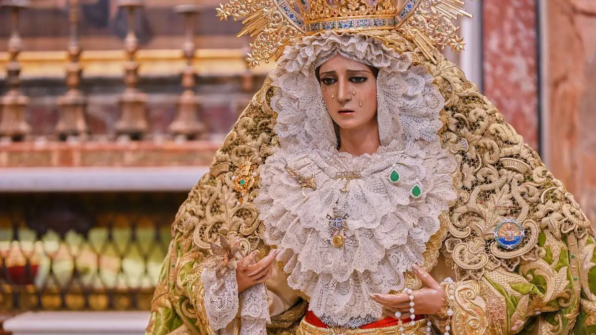 Virgen de la Esperanza de M&aacute;laga | Salvador L&oacute;pez Medina
