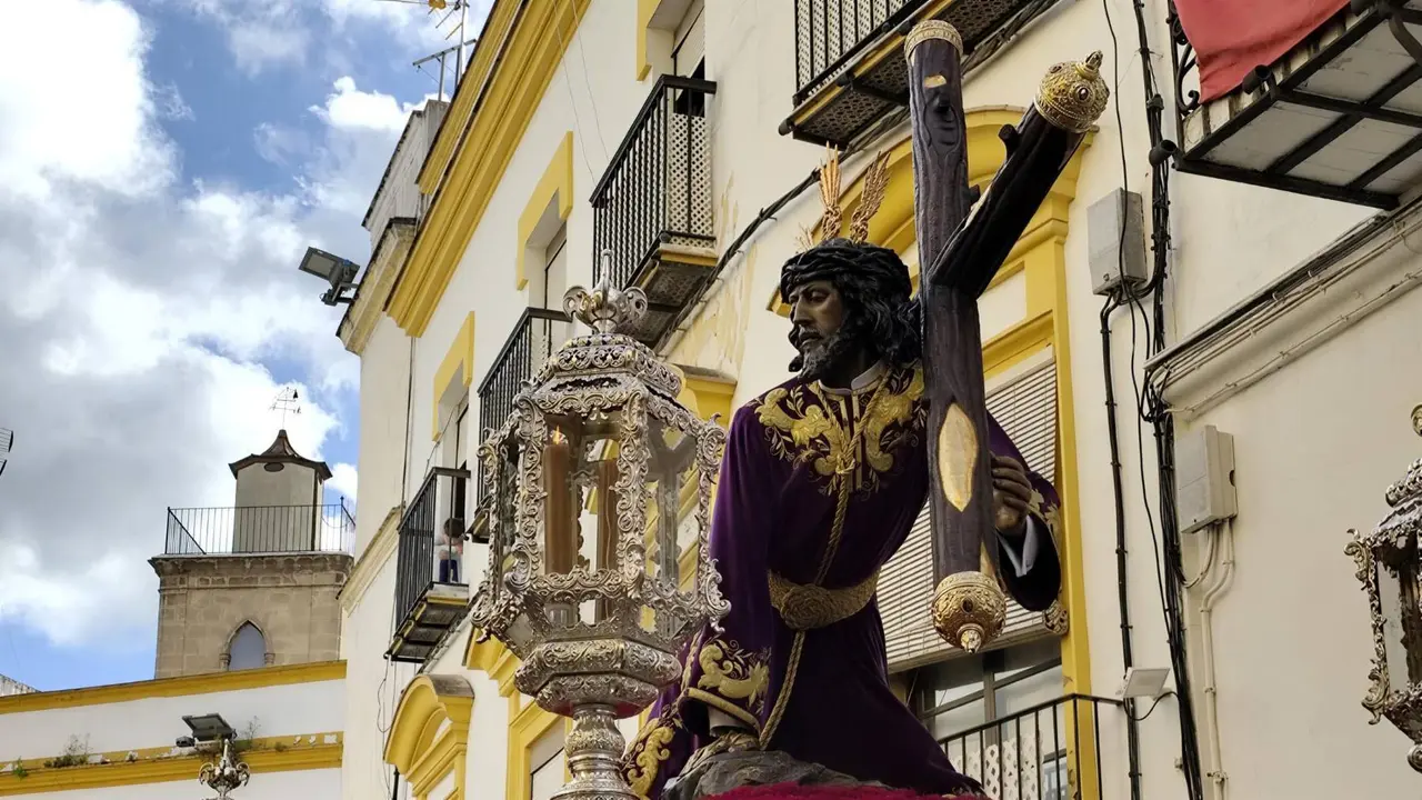 Se&ntilde;or de las Tres Ca&iacute;das de Jerez