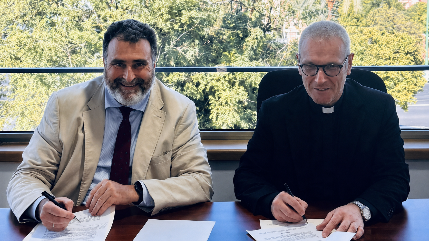 firma beca del río